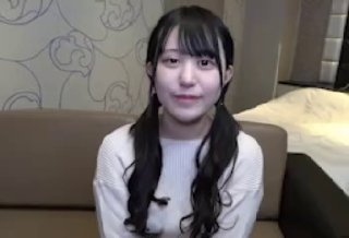 专吃洋屌的网红小鱼这次与巴西大屌男约啪，穴穴被猛力冲撞还被1
